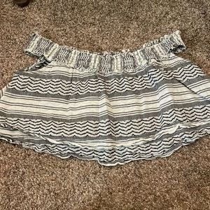 Black, gray, and white off the shoulder crop top Size: M Brand: Rip Curl